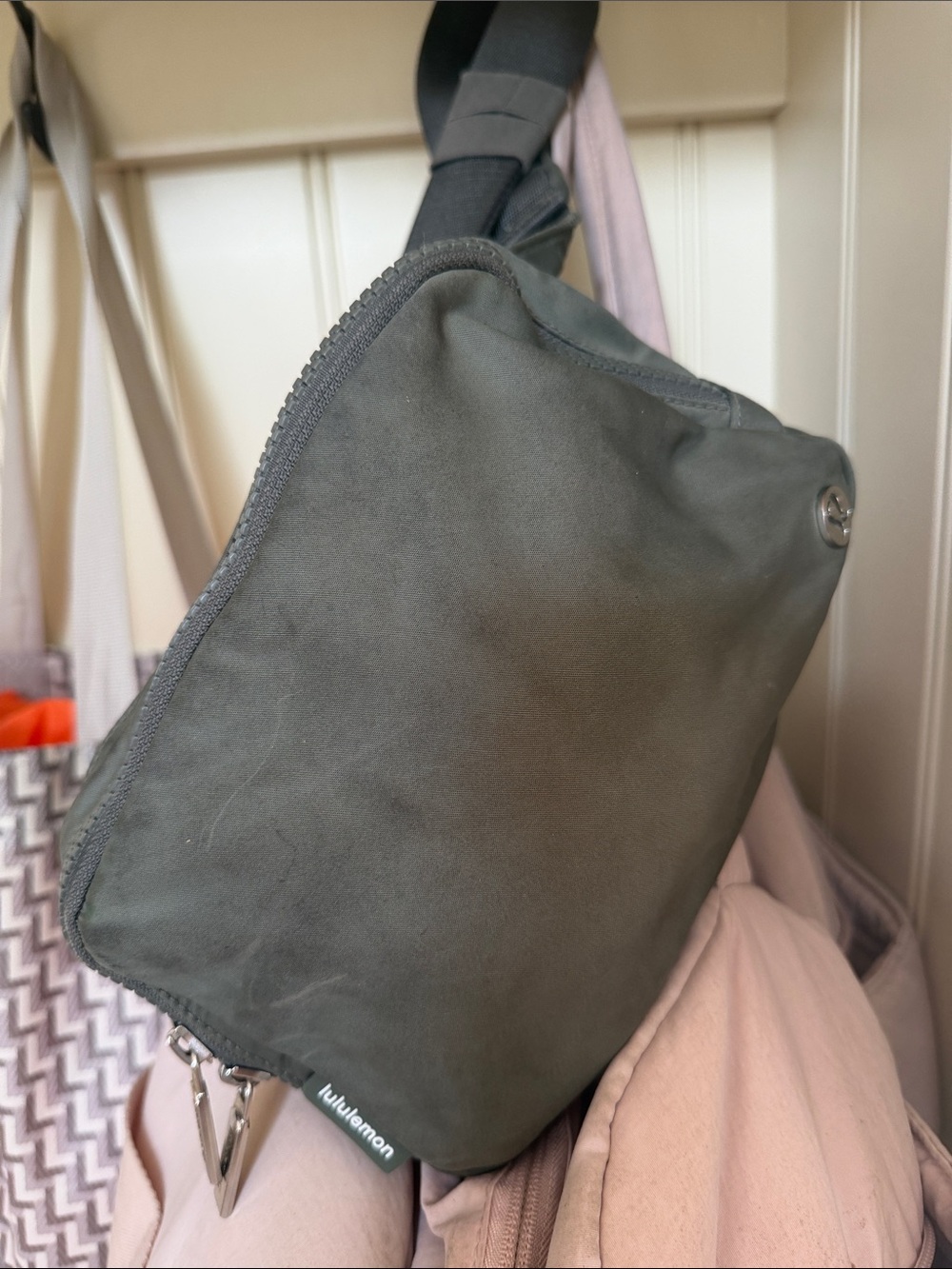 lululemon athletica Olive Crossbody Sling Bag